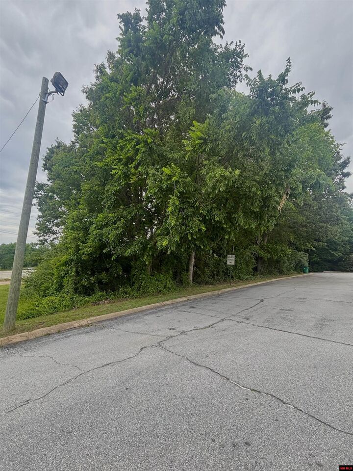 Property Photo:  770-05060-002 E Industrial Park  AR 72634 