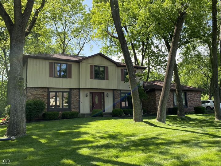 Property Photo:  439 Dream Court  IN 46032 