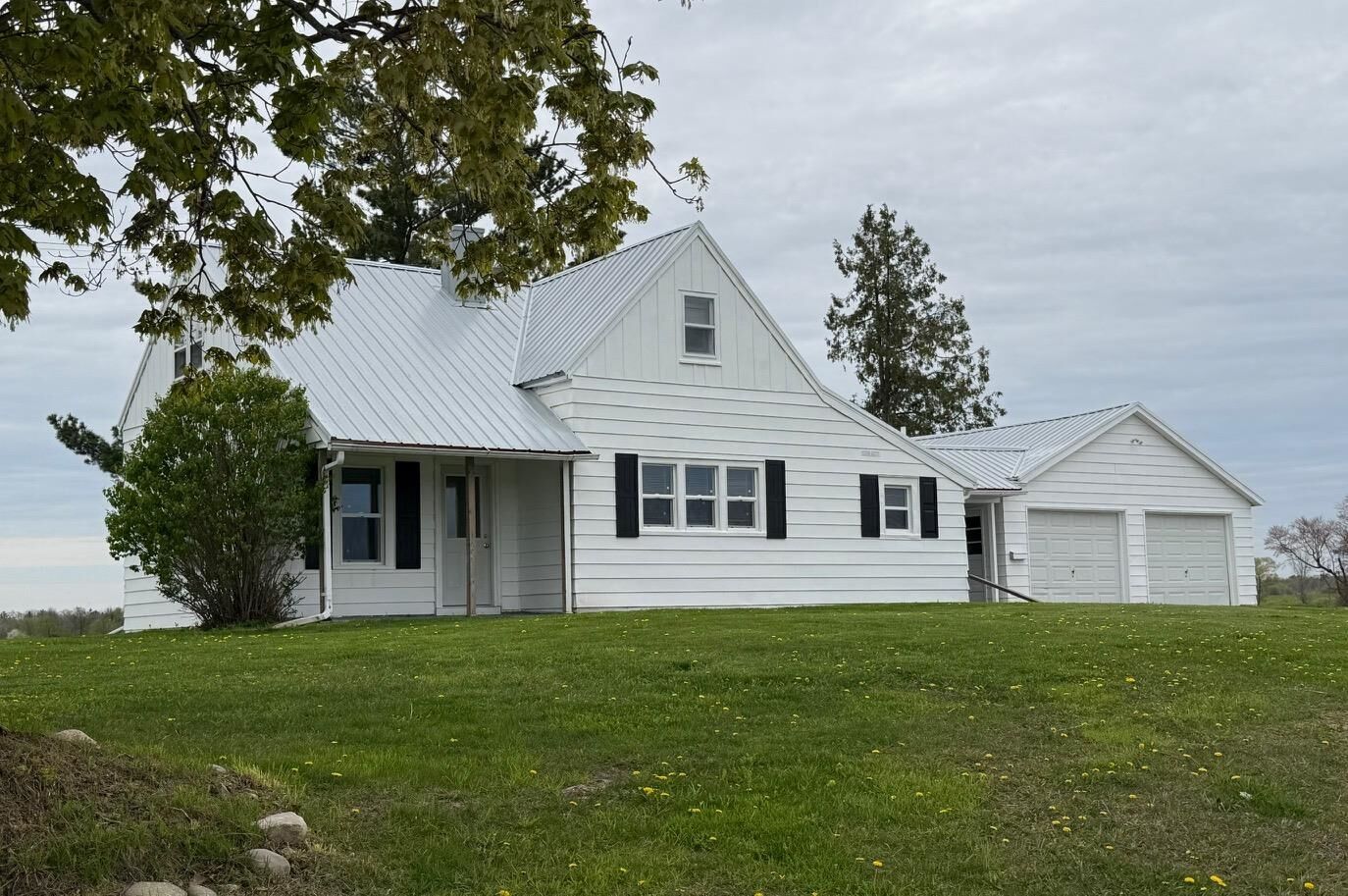 Property Photo:  291 N Melita Road  MI 48659 