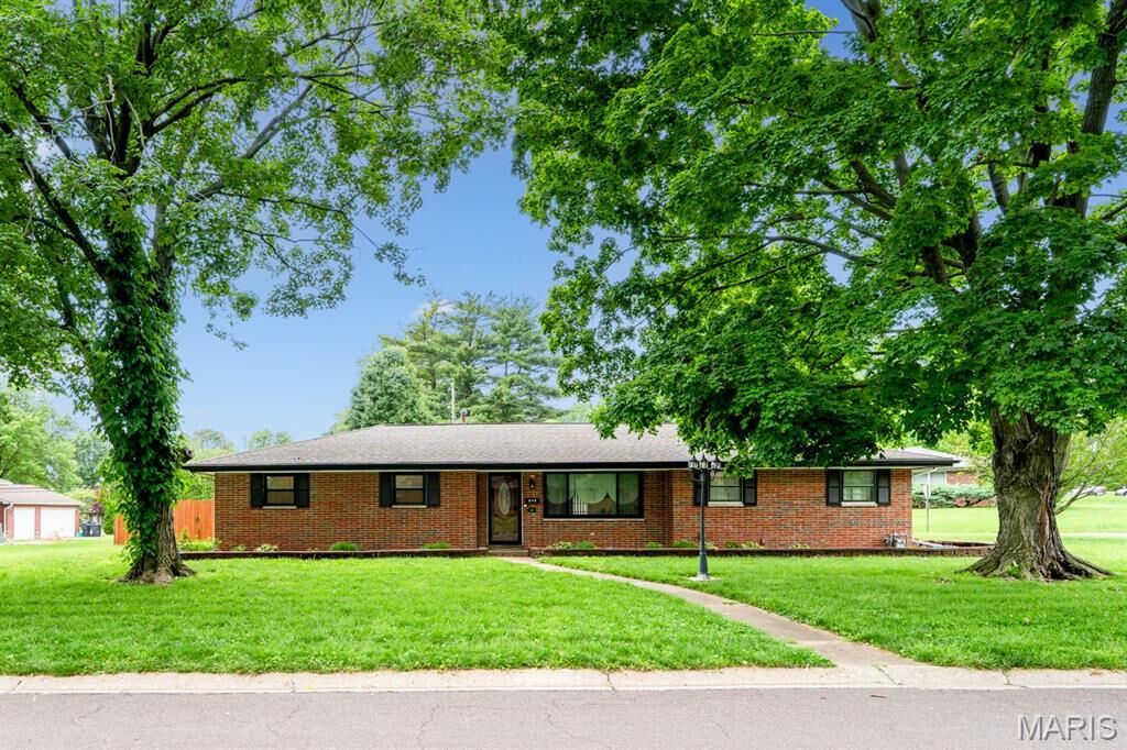 Property Photo: 232 Springdale Drive IL 62223