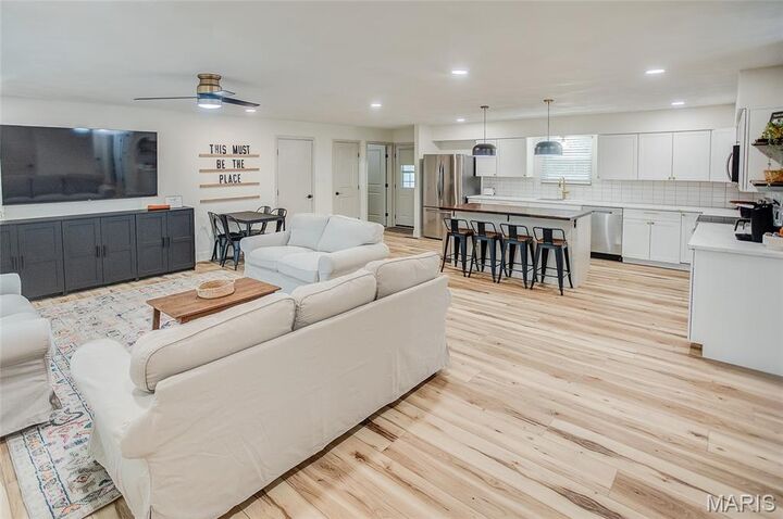 Property Photo:  510 Country Meadow Lane  IL 62221 