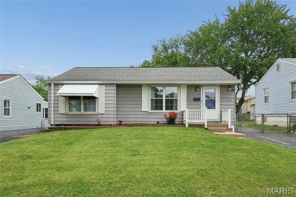 Property Photo: 7109 Yates Street MO 63116