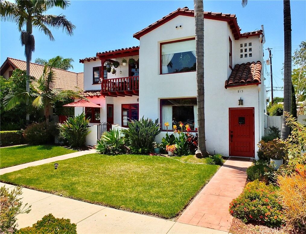 Property Photo:  813 Coronado Ave  CA 90804 