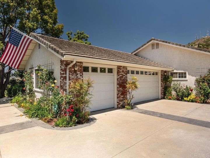Property Photo:  1453 Margarita Glen  CA 92028 