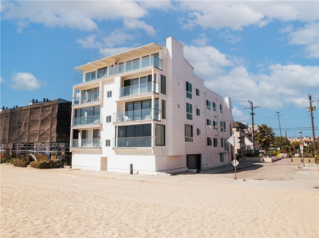 Property Photo:  1 Jib Street 103  CA 90292 