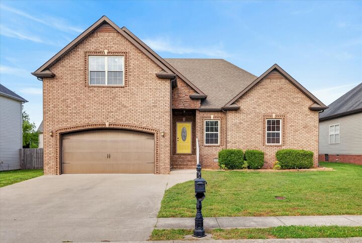 Property Photo:  3347 Cotham Ln  TN 37042 