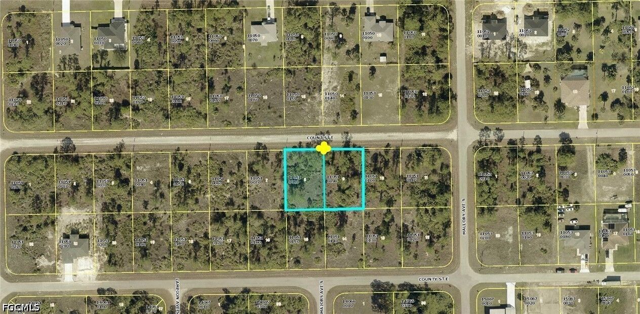 Property Photo:  1222 Count Street E  FL 33974 