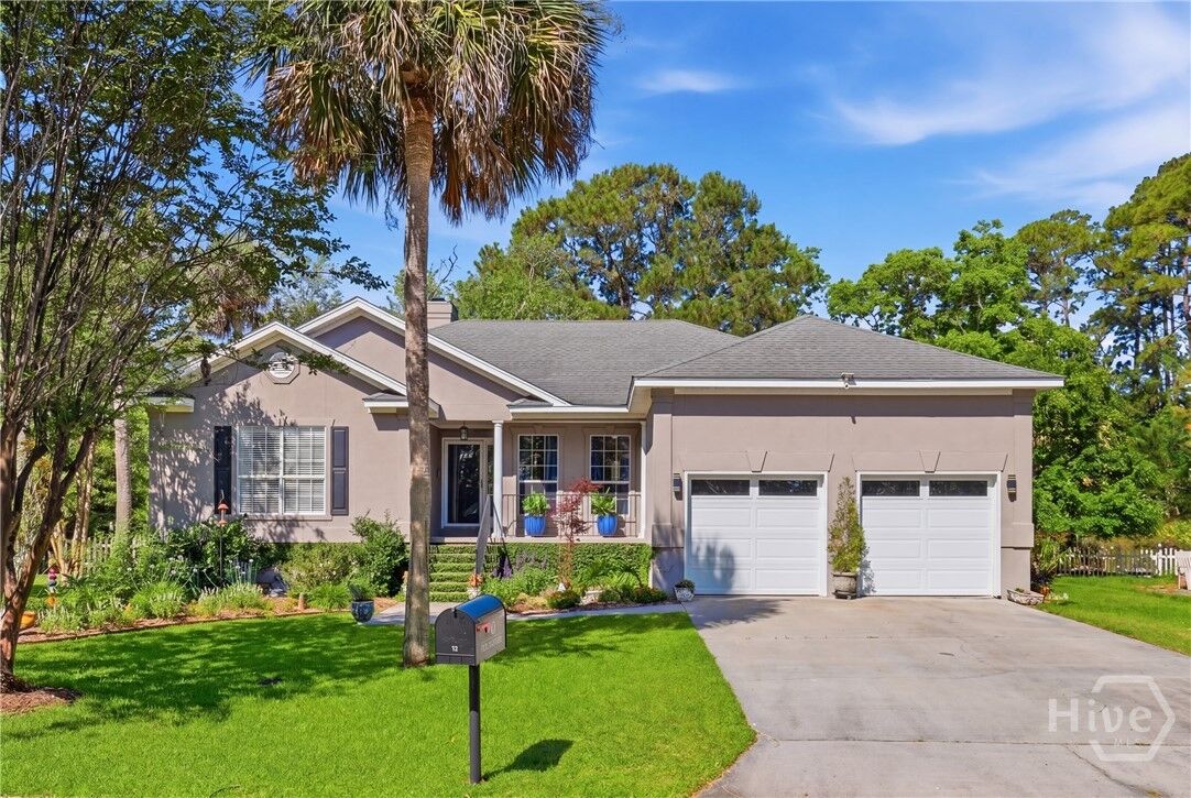 Property Photo: 12 Briarberry Cove GA 31406