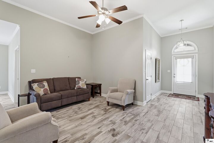 Property Photo: 111 Lomaland Drive LA 71291