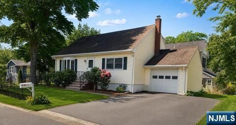 Property Photo:  37 Linden Road  NJ 07470 