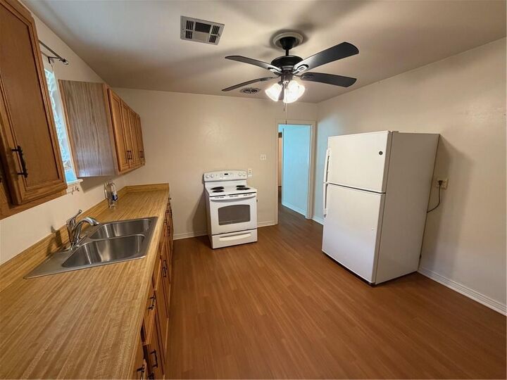 Property Photo:  96 Park Avenue  LA 70123 