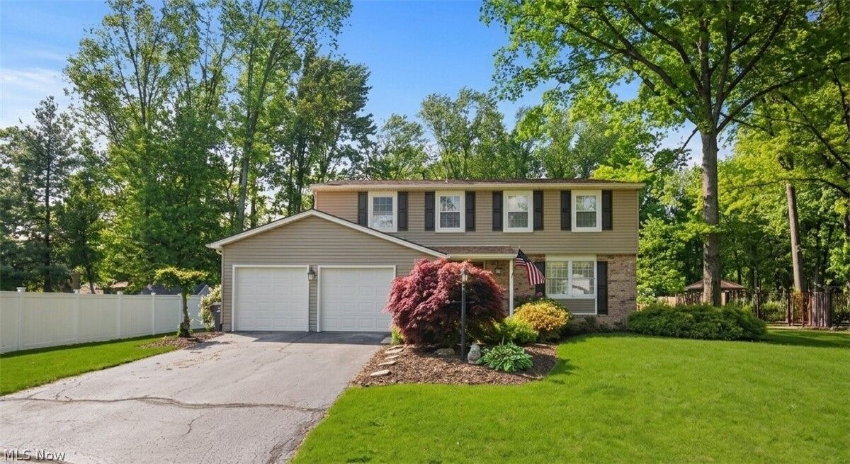 Property Photo:  9252 Briarbrook Drive NE  OH 44484 