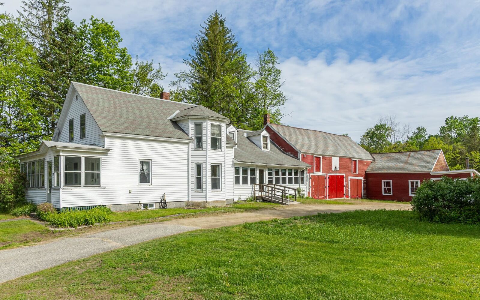 Property Photo:  82 Main Street  NH 03455 