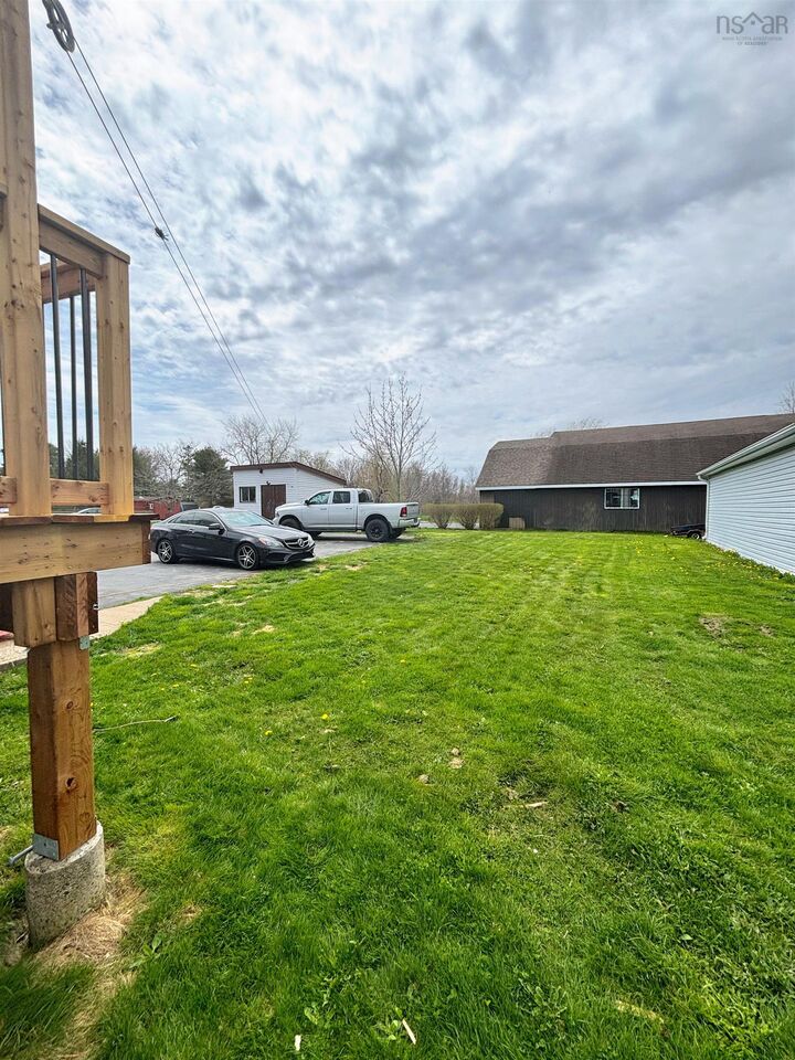 Property Photo: 430 Old Sackville Road NS B4C 2J9