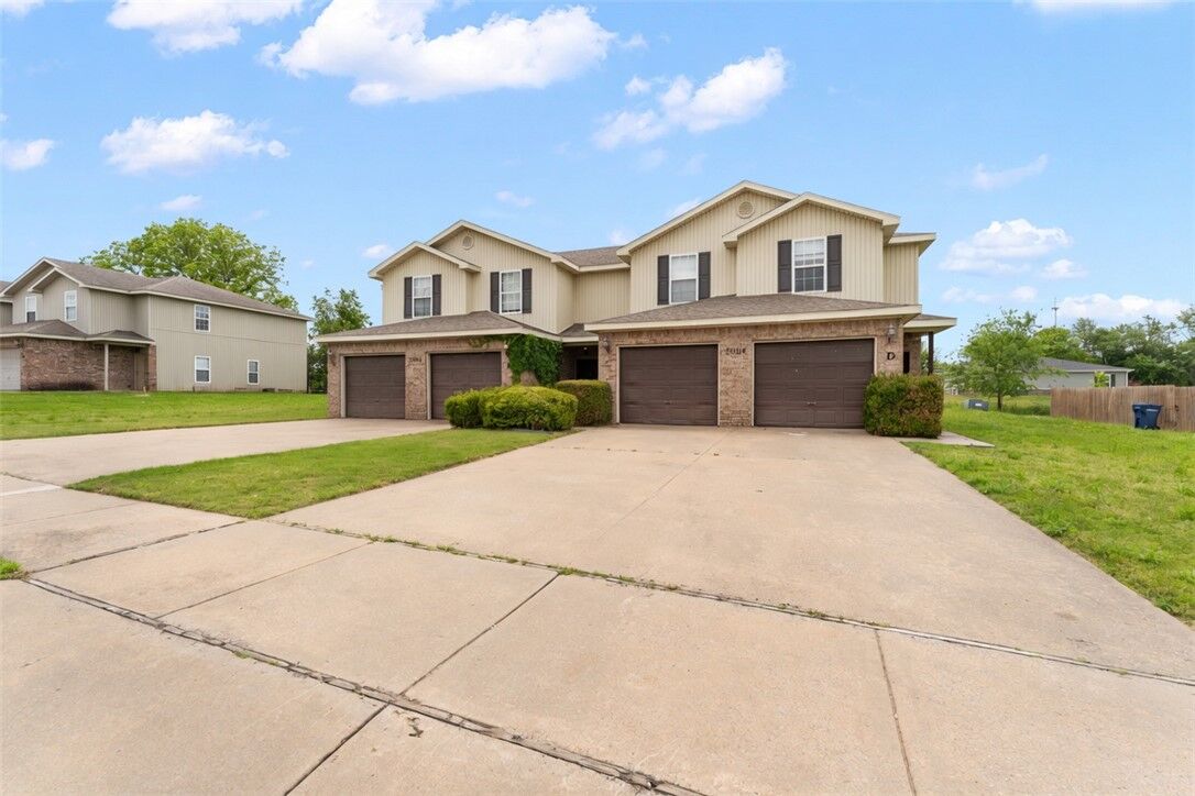 Property Photo:  1908 Azlin Place  AR 72761 