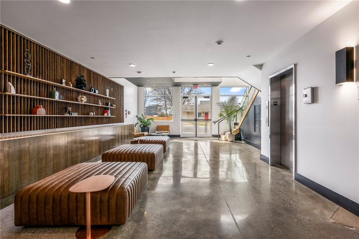 Property Photo:  905 SE 4th Street 207  AR 72712 