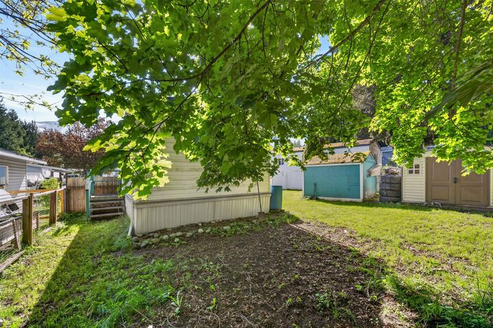 Property Photo: 6751 51 Street NE BC V0E 1K0