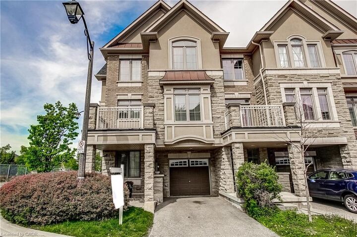 Property Photo:  2435 Greenwich Drive 35  ON L6M 0S4 