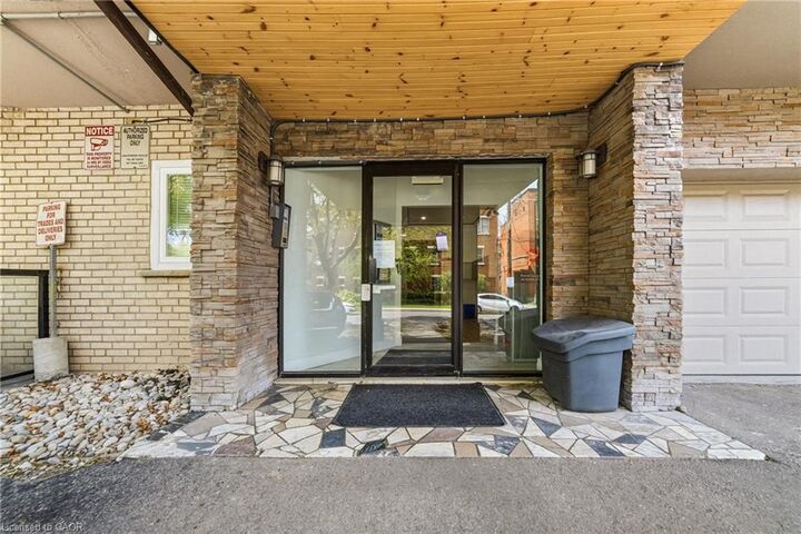 Property Photo: 326 Hunter Street E 703 ON L8N 1N6