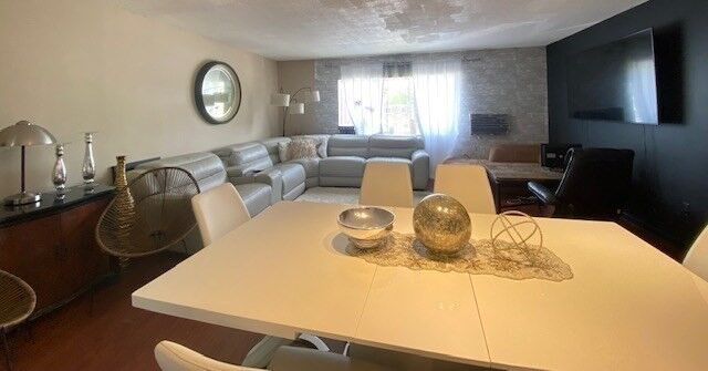 Property Photo:  7 Weld St. 50  MA 01702 