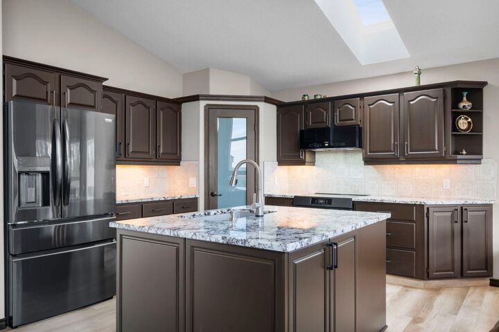 Property Photo:  80 Cambrille Crescent  AB T1P 1N2 
