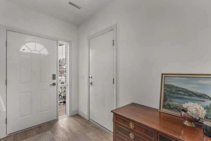 Property Photo:  5465 Patina Drive SW  AB T3H 3J8 