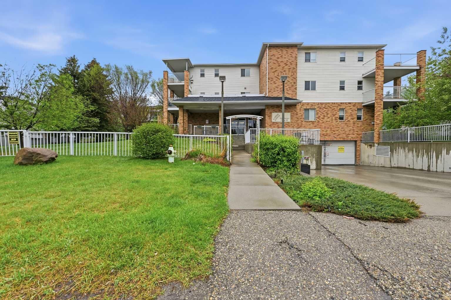 Property Photo: 165 Manora Place NE 439 AB T2A 7X5