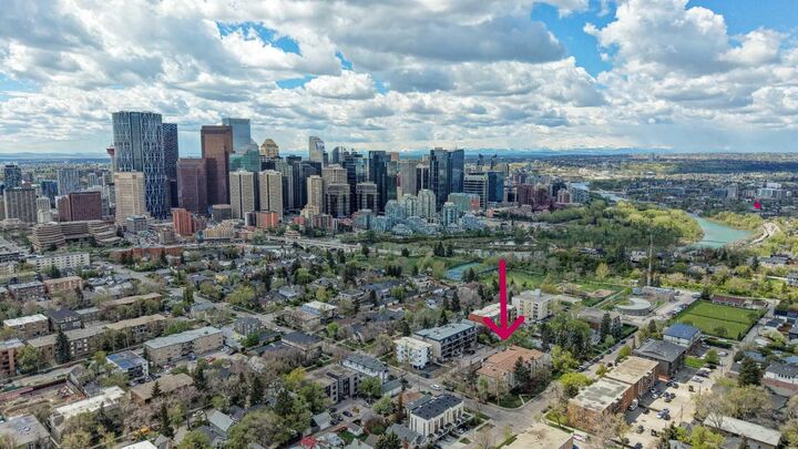 Property Photo:  239 6 Avenue NE 302  AB T2E 0L8 