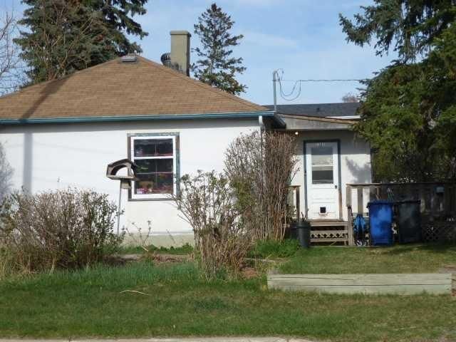 Property Photo: 2301 20 Avenue N AB T0M 0K0