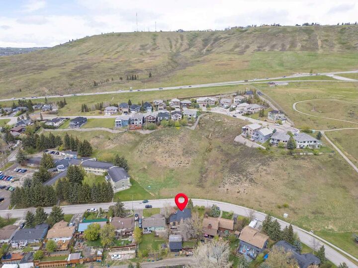 Property Photo:  65 Carolina Drive  AB T4C 1C4 