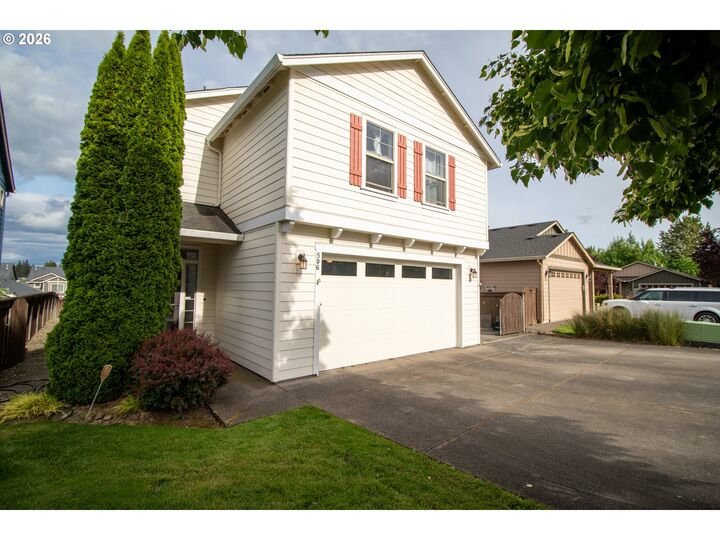 Property Photo: 506 N 39th Pl WA 98642