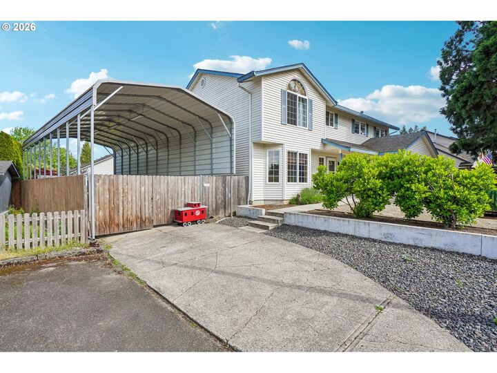 Property Photo: 11309 NW 8th Ct WA 98685