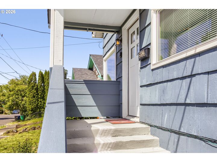 Property Photo:  6204 NE 8th Ave  OR 97211 