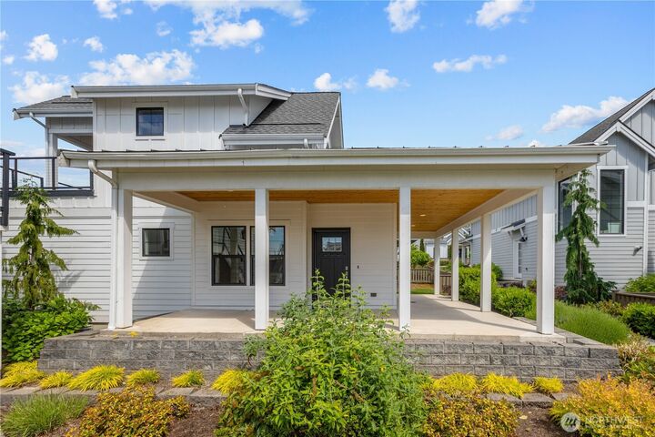 Property Photo:  22729 SE 14th Court  WA 98075 