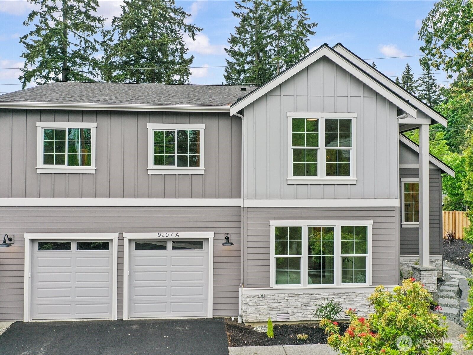 Property Photo: 9207 NE 175th Street A WA 98011
