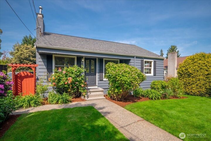 Property Photo:  5421  48th Avenue SW  WA 98136 