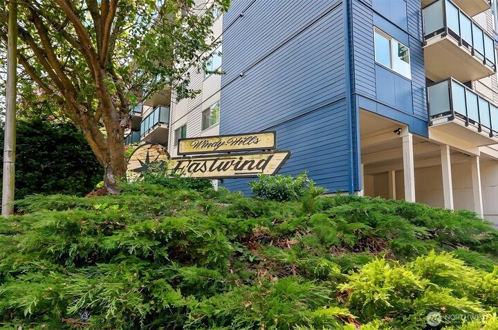 Property Photo: 3711 26th Place W 306 WA 98199