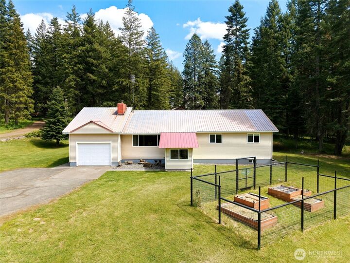 Property Photo:  78211  Giger Lane  OR 97886 