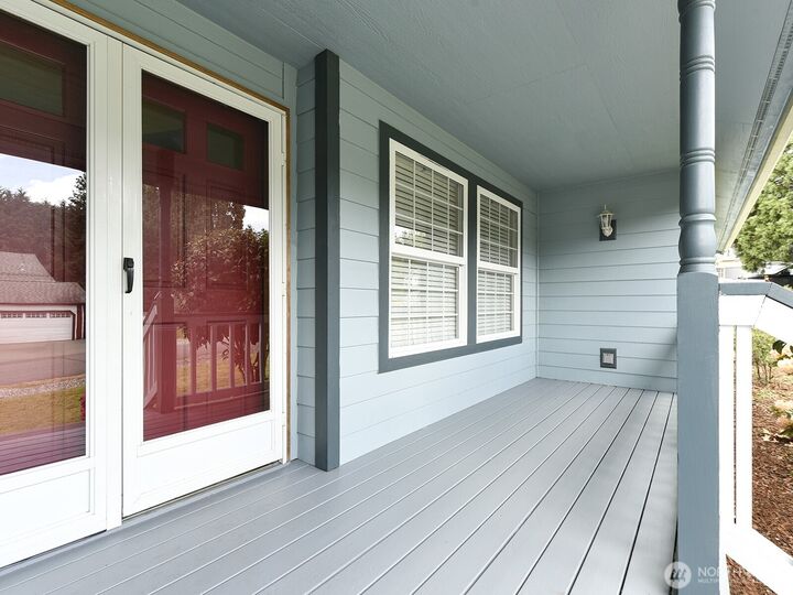 Property Photo:  8606  146th Street Ct E  WA 98375 