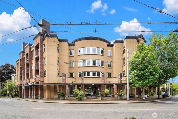 Property Photo: 1417 Queen Anne Avenue N 212 WA 98109