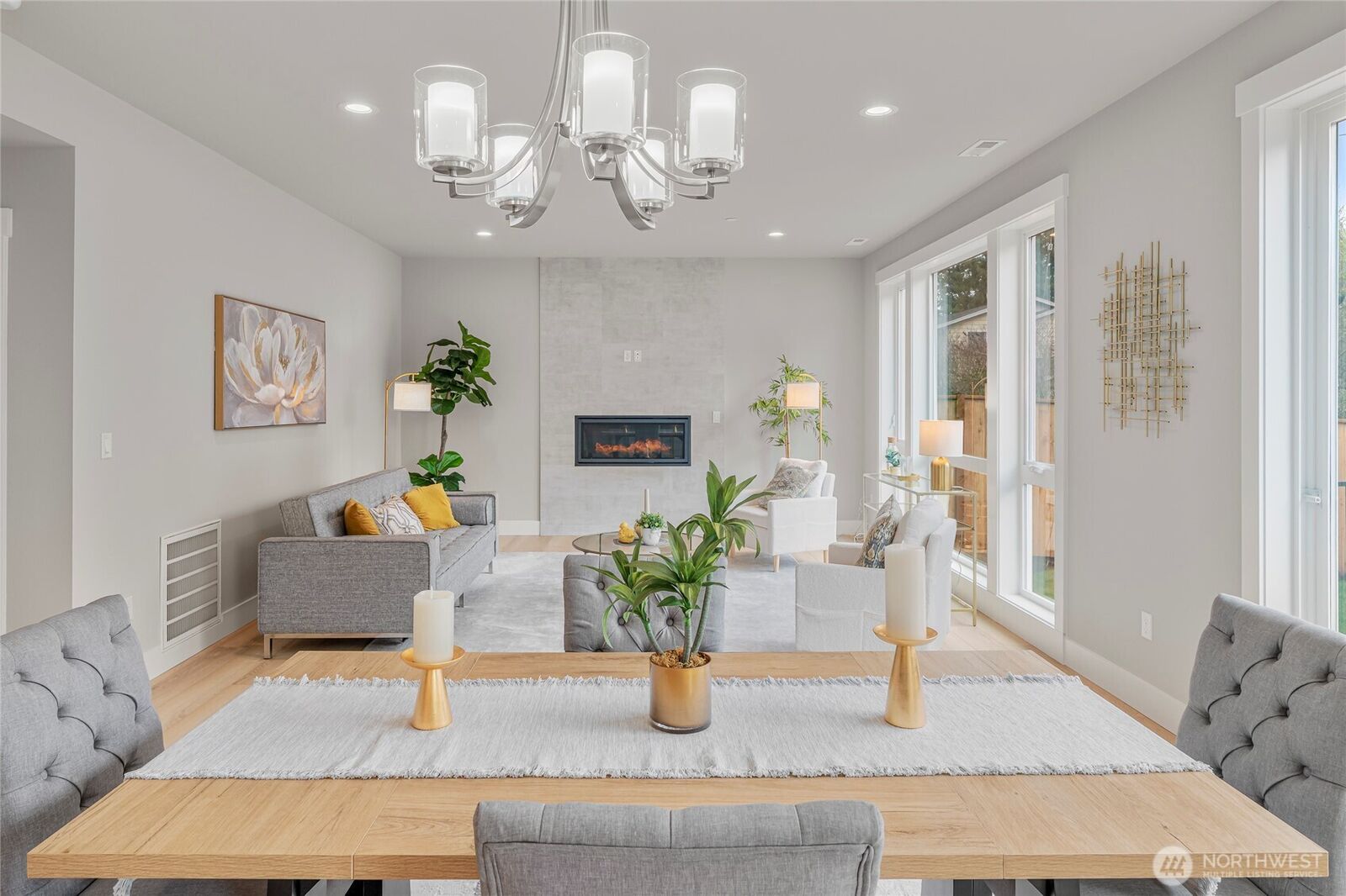 Property Photo: 18556 Stone Avenue N WA 98133
