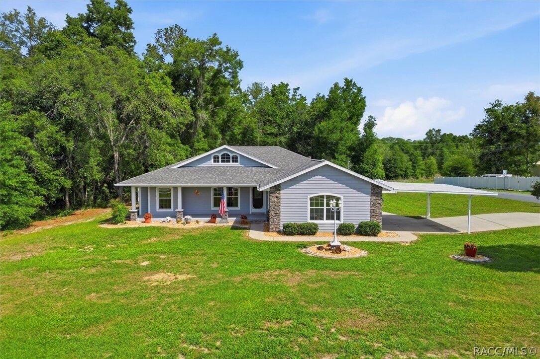 Property Photo:  7650 N Pitcairn Way  FL 34434 