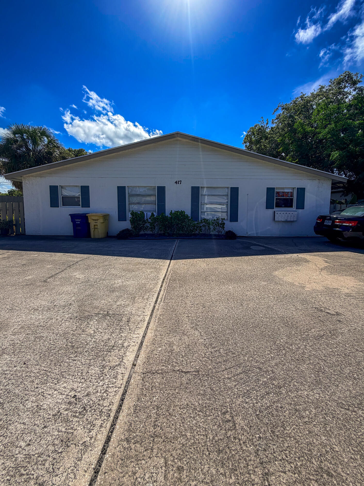 Property Photo: 417 N E Street 39 FL 33460