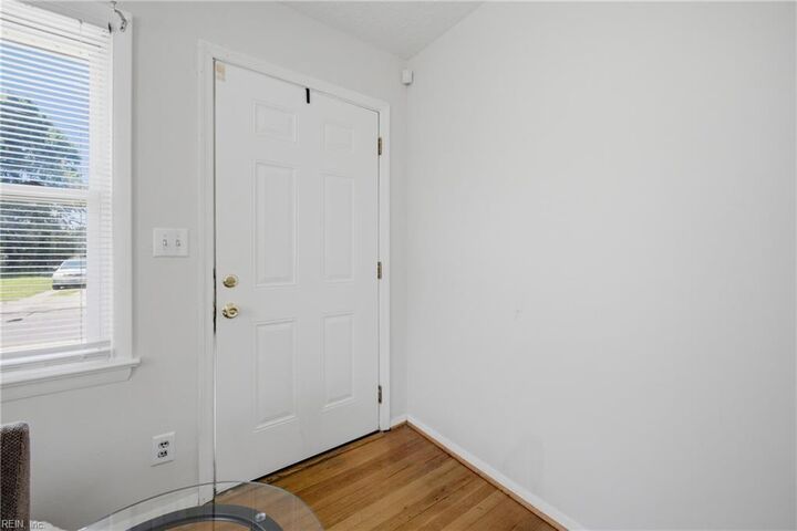 Property Photo:  804 Roseclair St  VA 23523 