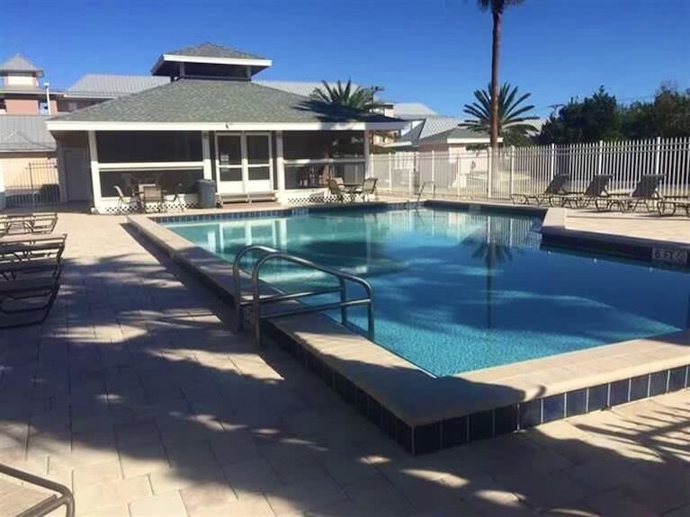 Property Photo: 206 16th St F FL 32080