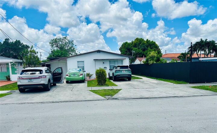 Property Photo:  3410 SW 89th Ct  FL 33165 