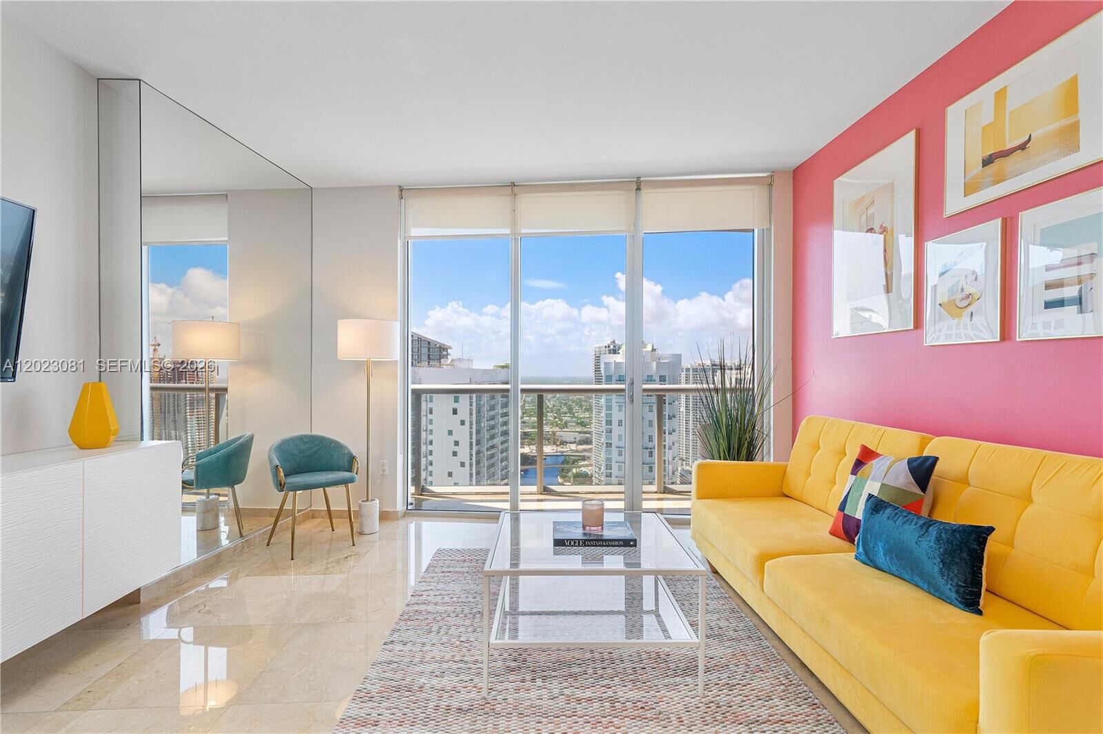 Property Photo: 485 Brickell Ave 4206 FL 33131