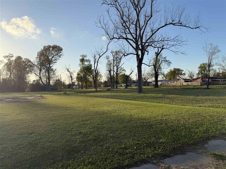 Property Photo:  Tbd Lot 8 N Simmons Street  LA 70601 