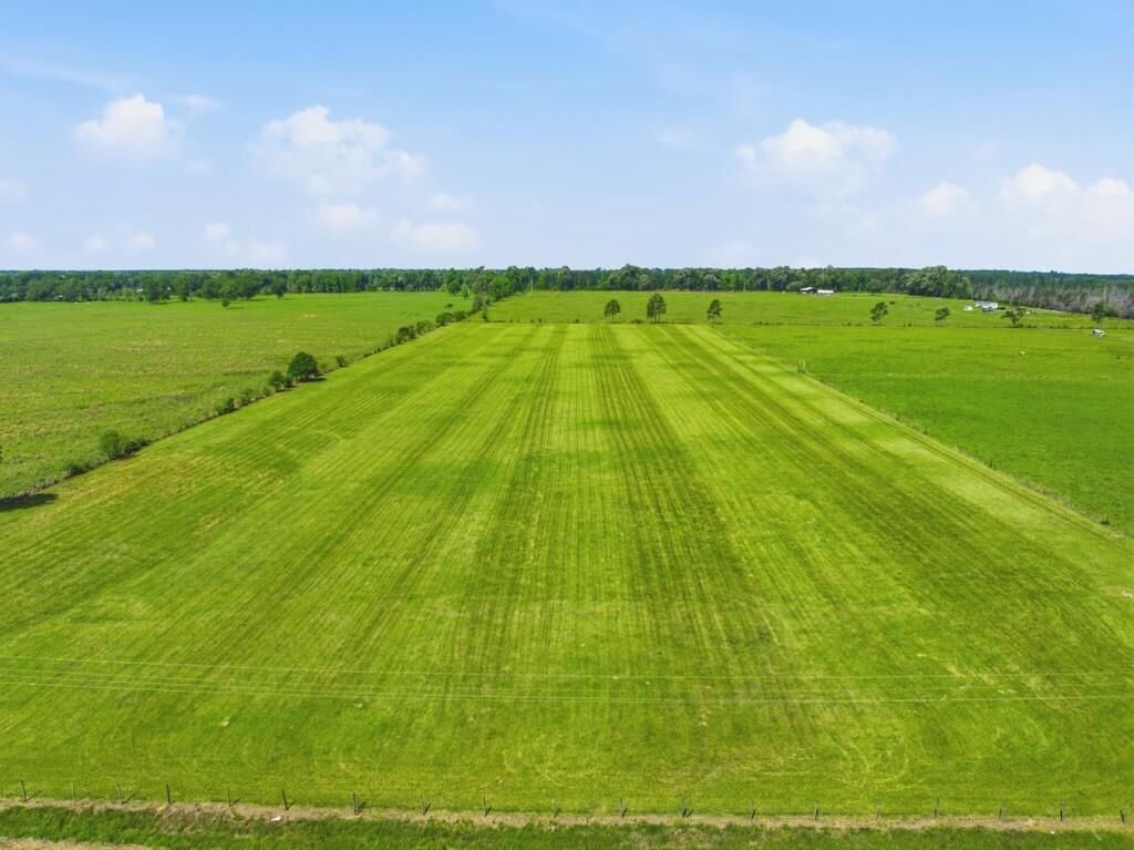 Property Photo: 13018 Highway 113 LA
