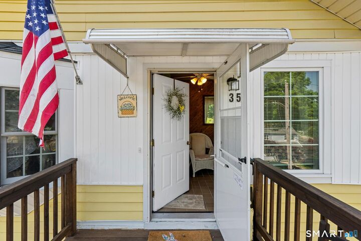 Property Photo:  35 Park Place  CT 06401 
